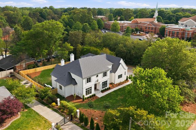 539 Mammoth Oaks Drive, Charlotte, NC 28270