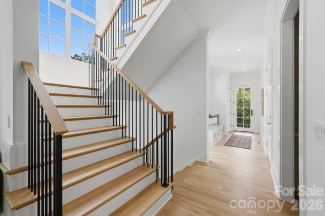 539 Mammoth Oaks Drive, Charlotte, NC 28270