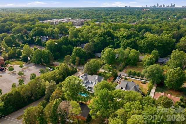 539 Mammoth Oaks Drive, Charlotte, NC 28270