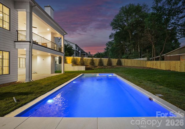 539 Mammoth Oaks Drive, Charlotte, NC 28270