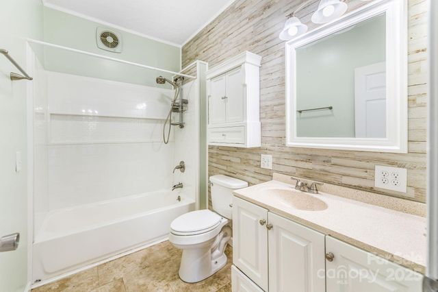 107 Woodland Church Road, Clyde, NC 28721