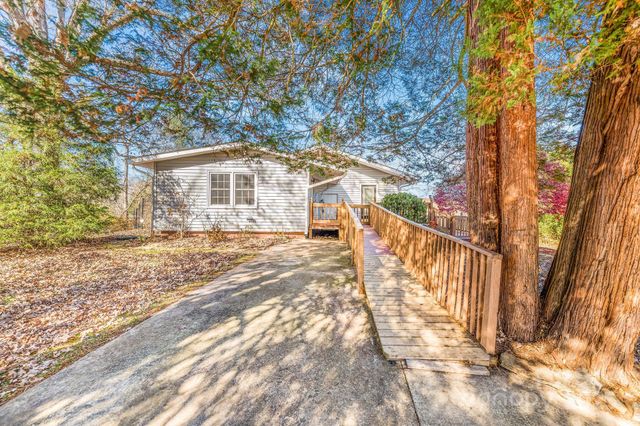 107 Woodland Church Road, Clyde, NC 28721