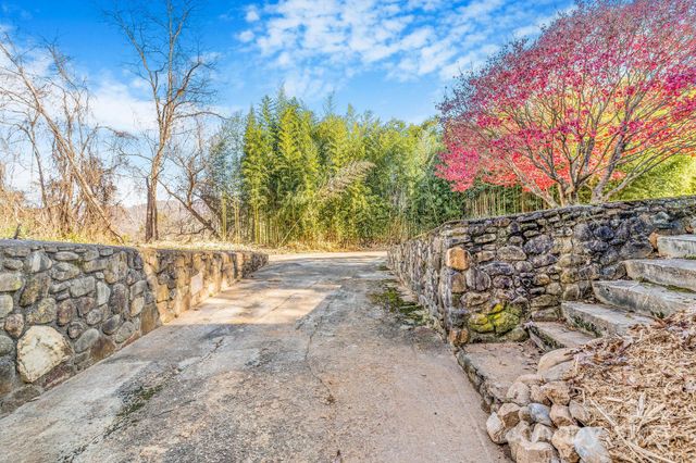 107 Woodland Church Road, Clyde, NC 28721