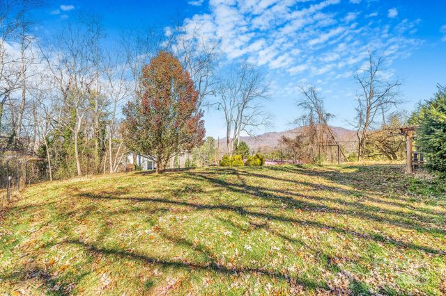 107 Woodland Church Road, Clyde, NC 28721