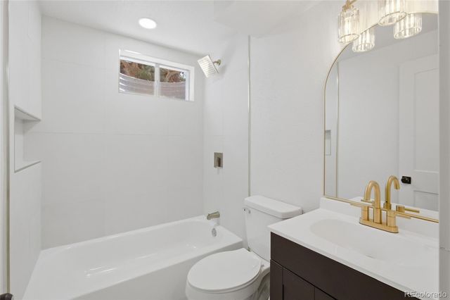 7464 W Louisiana Avenue, Lakewood, CO 80232