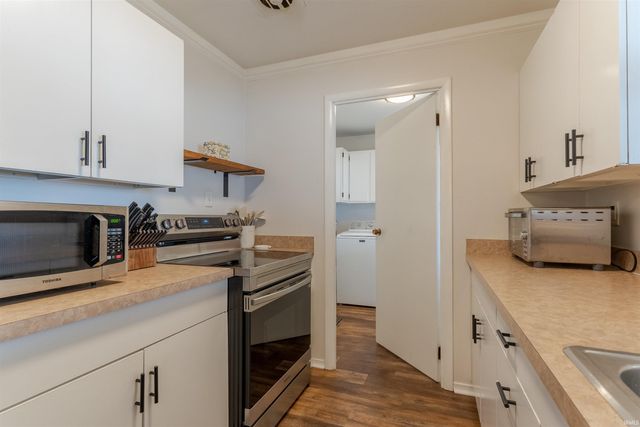 307 W Buena Vista Road, Evansville, IN 47710