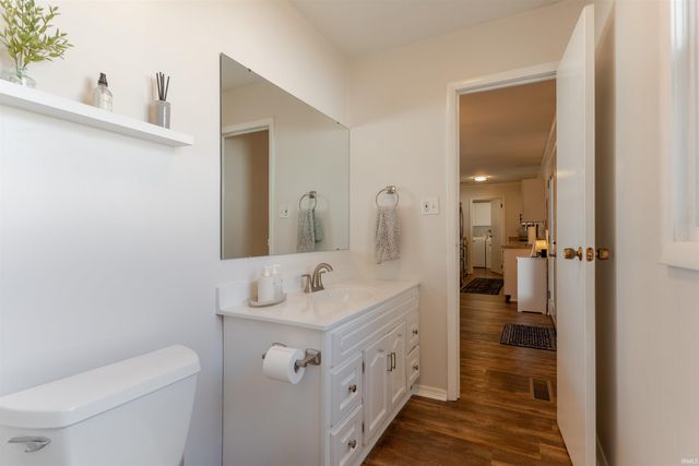 307 W Buena Vista Road, Evansville, IN 47710