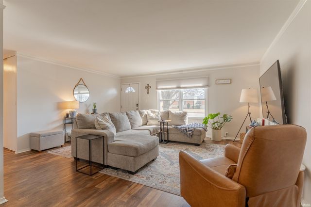 307 W Buena Vista Road, Evansville, IN 47710