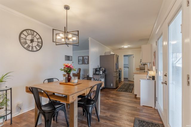 307 W Buena Vista Road, Evansville, IN 47710