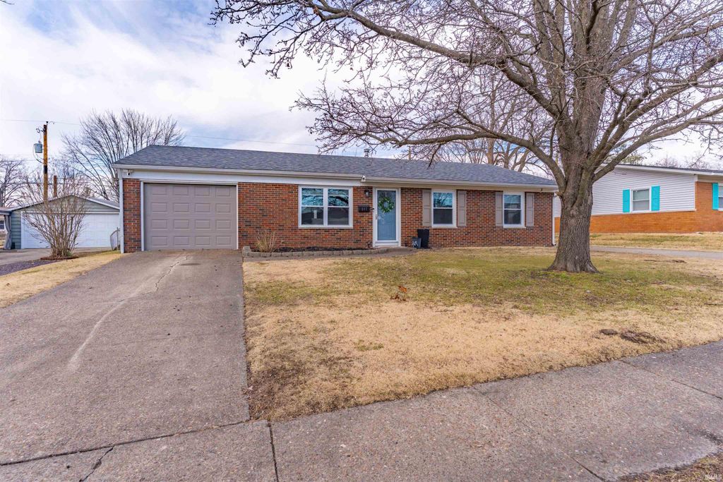 307 W Buena Vista Road, Evansville, IN 47710