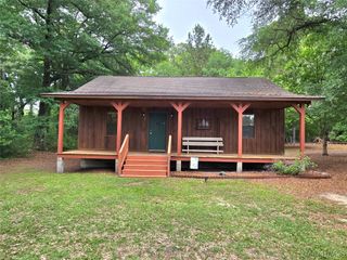 398 HWY 143 ., Elmore, AL 36025