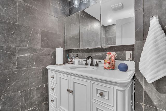 2916 Elmwood Street, Portage, IN 46368