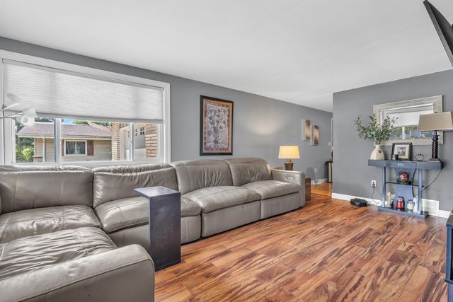 2916 Elmwood Street, Portage, IN 46368
