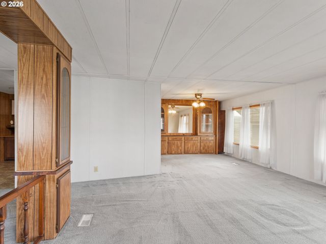 2901 E 2ND St 135, Newberg, OR 97132