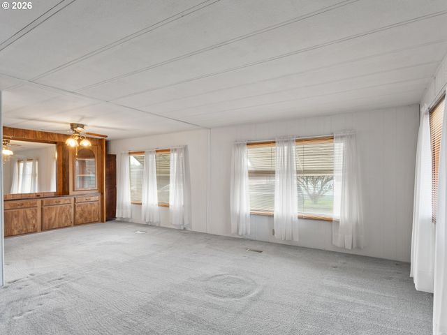 2901 E 2ND St 135, Newberg, OR 97132