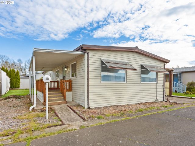 2901 E 2ND St 135, Newberg, OR 97132