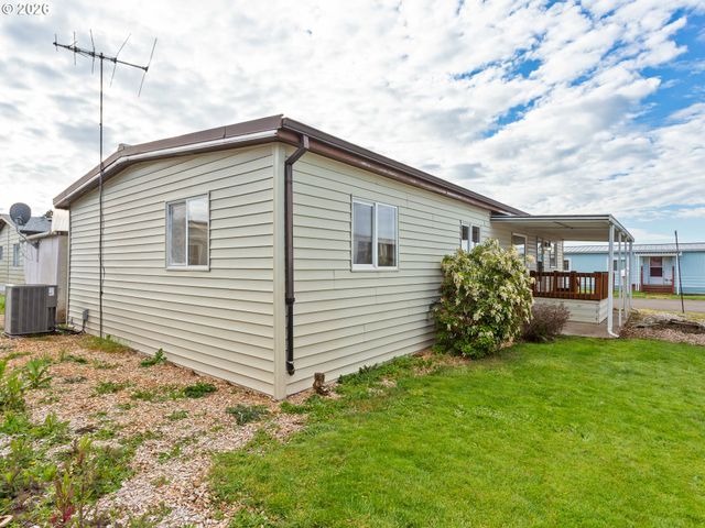 2901 E 2ND St 135, Newberg, OR 97132