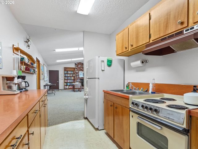 2901 E 2ND St 135, Newberg, OR 97132