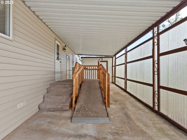 2901 E 2ND St 135, Newberg, OR 97132