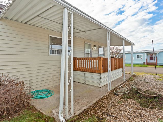 2901 E 2ND St 135, Newberg, OR 97132