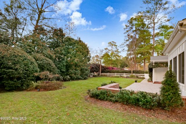 1214 Sweetbriar Circle, Kinston, NC 28501