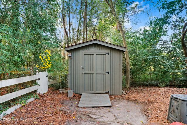 1214 Sweetbriar Circle, Kinston, NC 28501