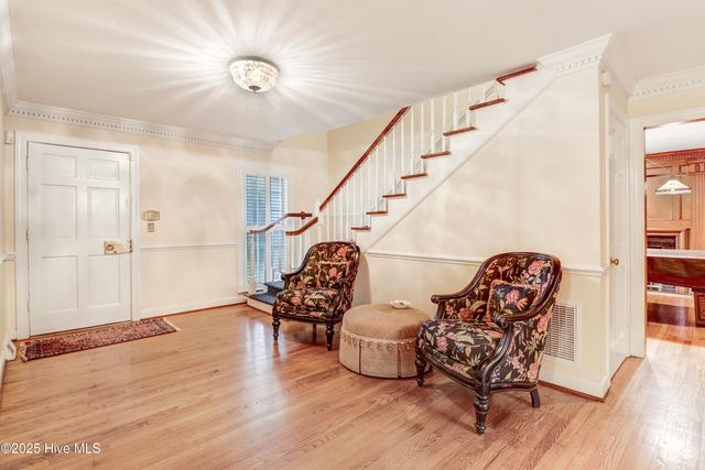 1214 Sweetbriar Circle, Kinston, NC 28501