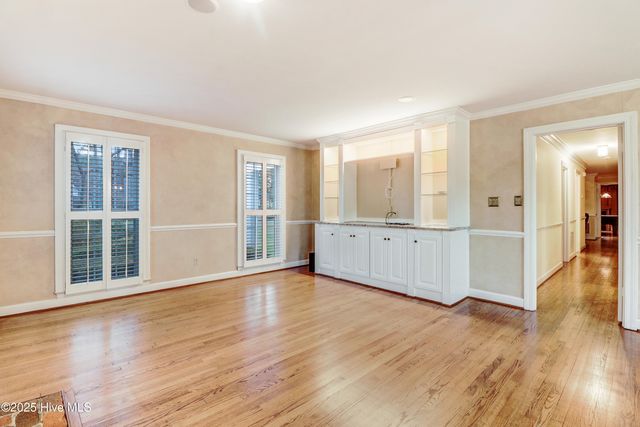 1214 Sweetbriar Circle, Kinston, NC 28501