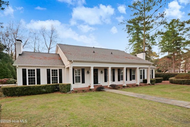 1214 Sweetbriar Circle, Kinston, NC 28501