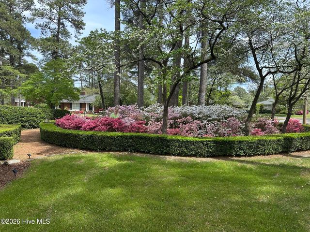 1214 Sweetbriar Circle, Kinston, NC 28501