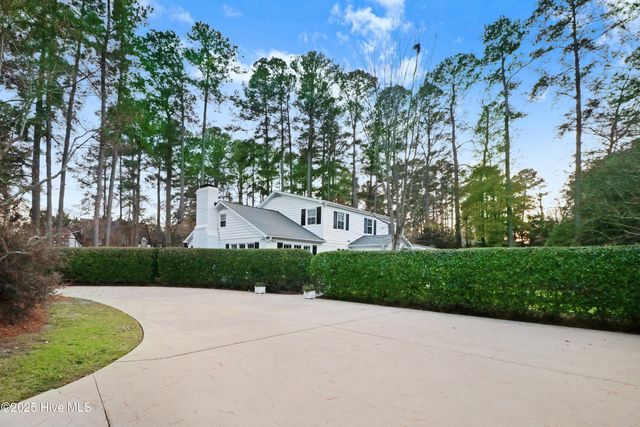 1214 Sweetbriar Circle, Kinston, NC 28501