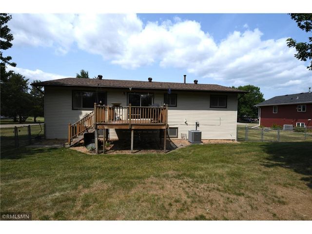 113 Quehl Avenue, Lakeland, MN 55043