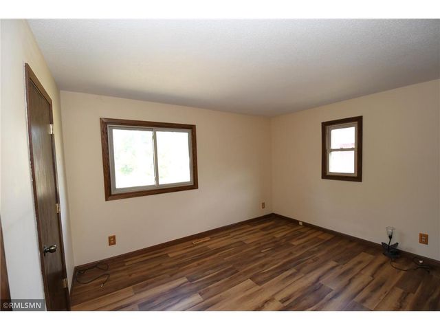 113 Quehl Avenue, Lakeland, MN 55043