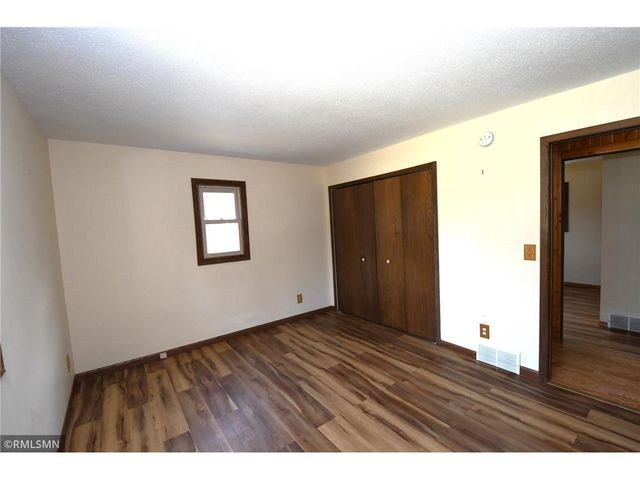 113 Quehl Avenue, Lakeland, MN 55043