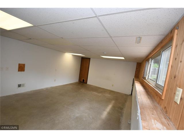 113 Quehl Avenue, Lakeland, MN 55043