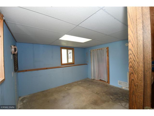 113 Quehl Avenue, Lakeland, MN 55043