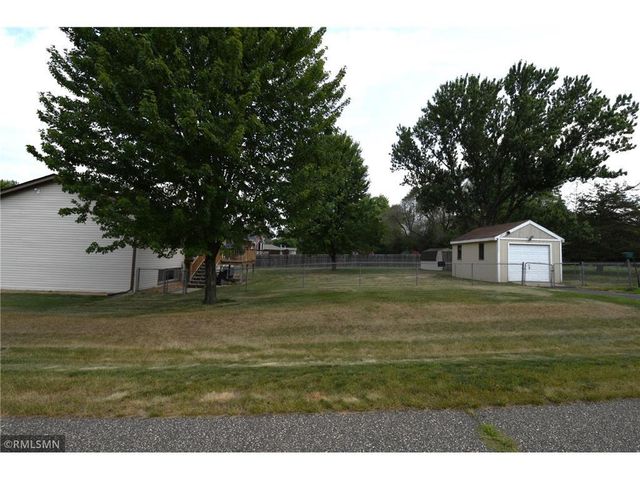 113 Quehl Avenue, Lakeland, MN 55043