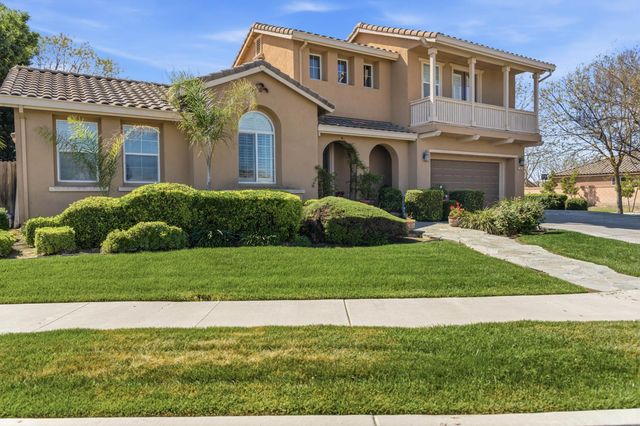 15627 W Botelho, Kerman, CA 93630