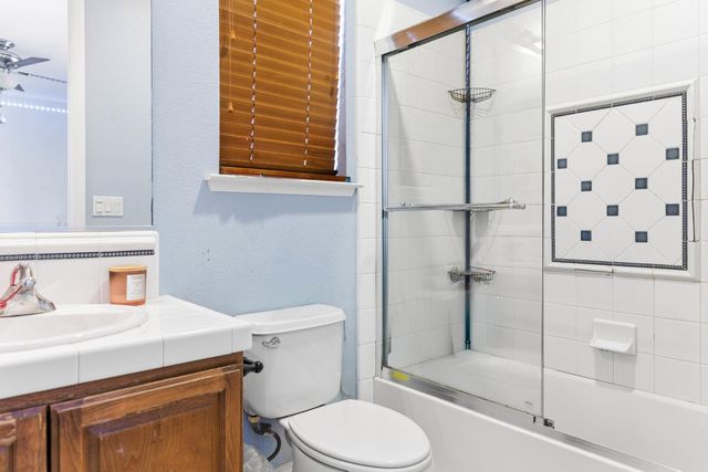 15627 W Botelho, Kerman, CA 93630