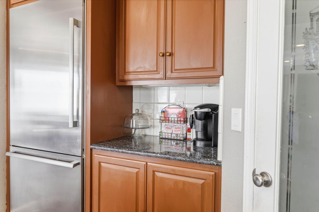 Image 29 of property listing at 15627 W Botelho, Kerman, CA 93630