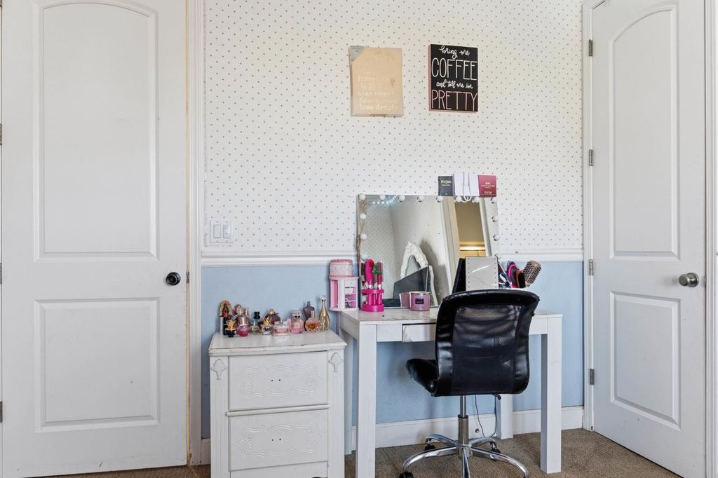 Image 40 of property listing at 15627 W Botelho, Kerman, CA 93630