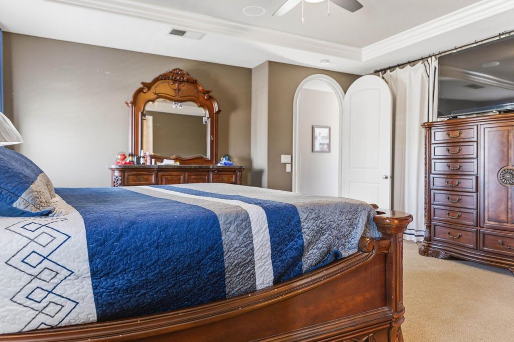 Image 44 of property listing at 15627 W Botelho, Kerman, CA 93630