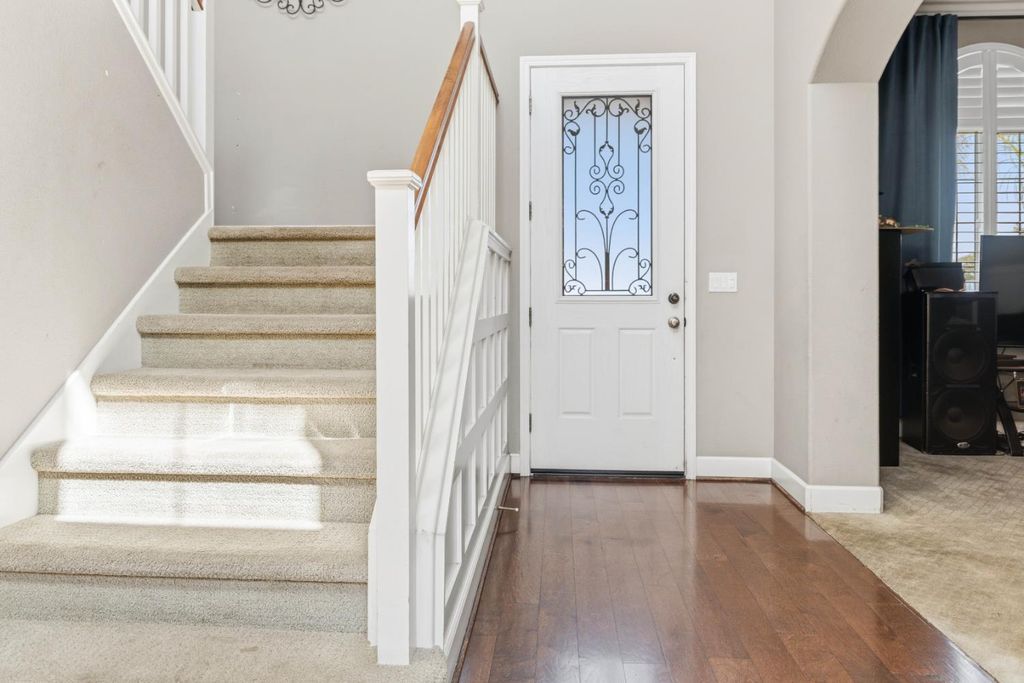 Image 7 of property listing at 15627 W Botelho, Kerman, CA 93630