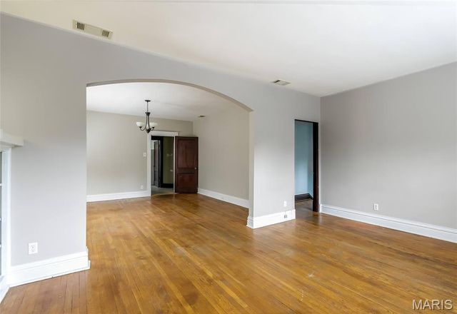 7005 Amherst Avenue 2nd floor, St Louis, MO 63130