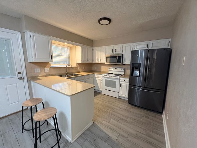 2000 Azalea Street, Denton, TX 76205