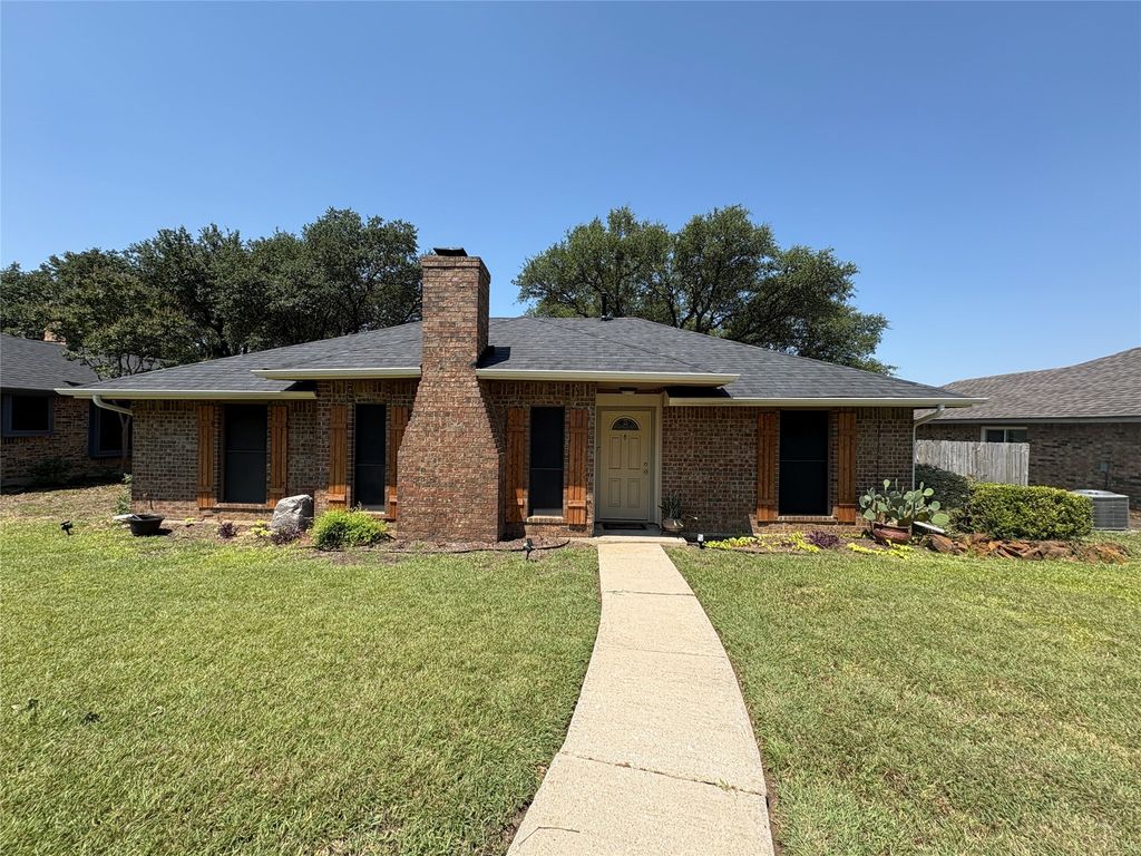 2000 Azalea Street, Denton, TX 76205