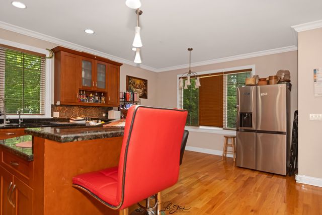 1730 Lunt Avenue, Des Plaines, IL 60018