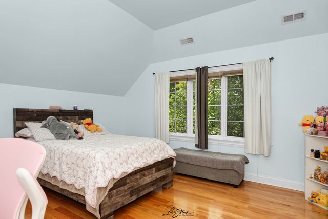 1730 Lunt Avenue, Des Plaines, IL 60018