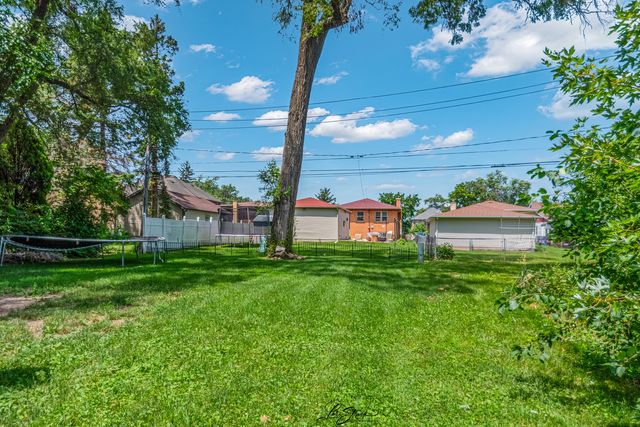 1730 Lunt Avenue, Des Plaines, IL 60018