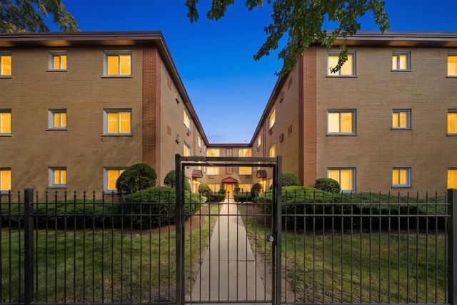 1626 W Greenleaf Avenue 1E, Chicago, IL 60626
